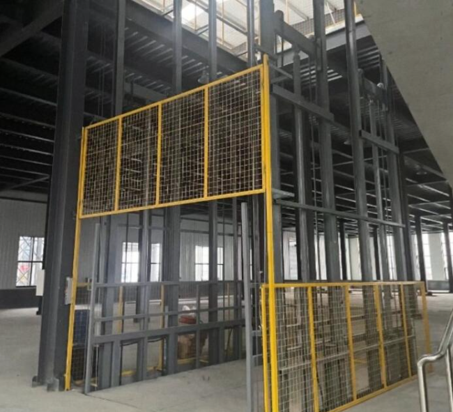 三穗请详细介绍一下货梯安装在室外的维护方法